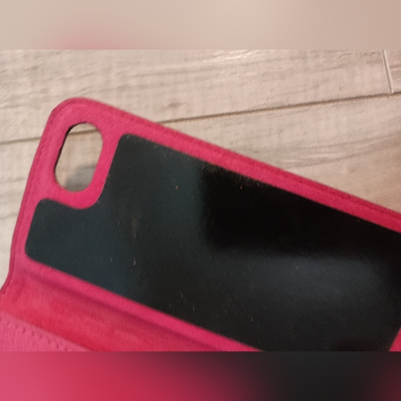 Louis Vuitton Pink cell phone case - Picture 5 of 8
